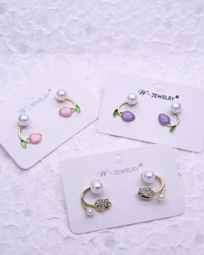 Alloy Vintage Rhinestone Earrings with Flower Design