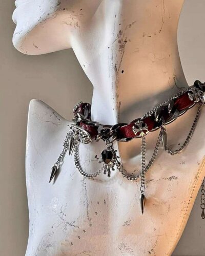 Alternativní pohled na Punk Alloy Women's Gothic Necklace with Sunflower Design