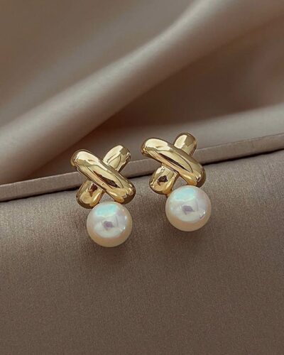 Chunky Crossover Stud Pearl Gold Earrings