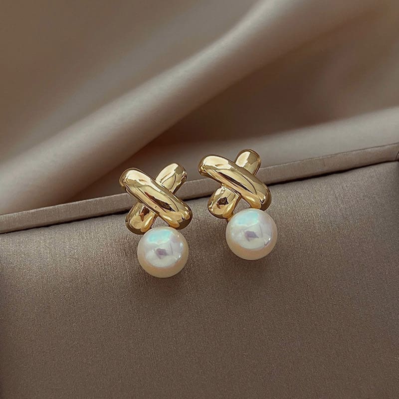 Chunky Crossover Stud Pearl Gold Earrings