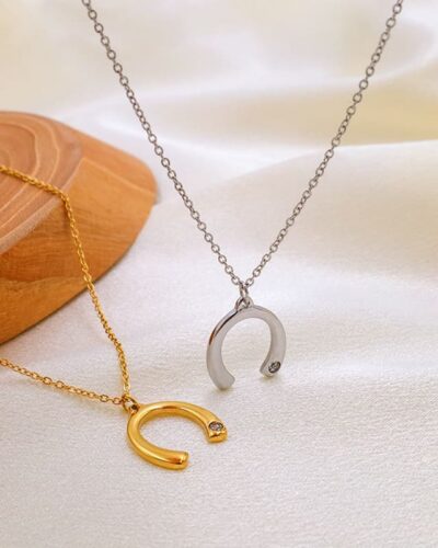Classic Unique Statement Necklaces U-Shaped Pendant