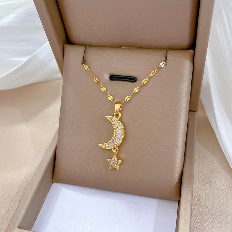 Copper Fashion Necklace with Moon Pendant