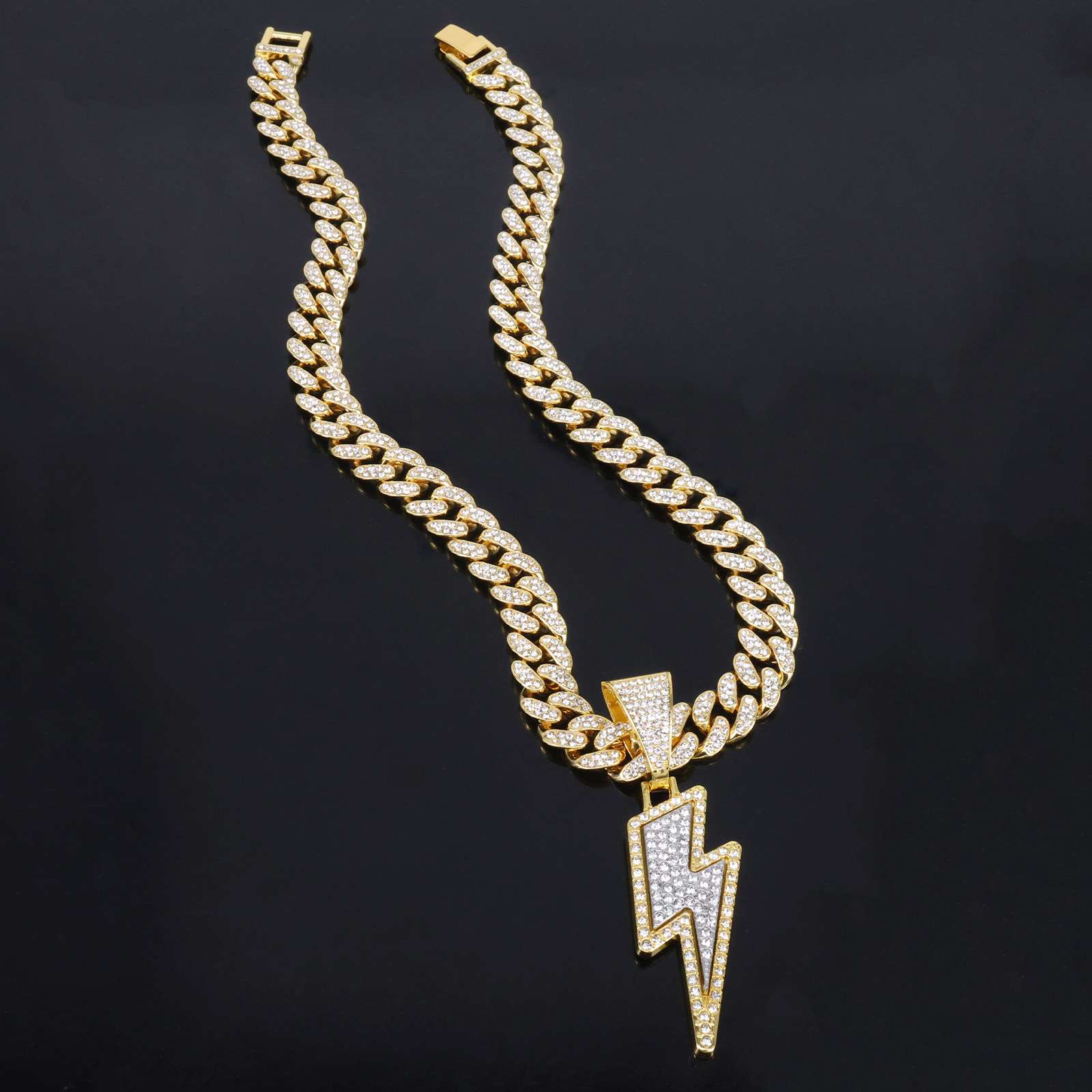 Cuban Link Chain Men with lightning Pendant - Image 3