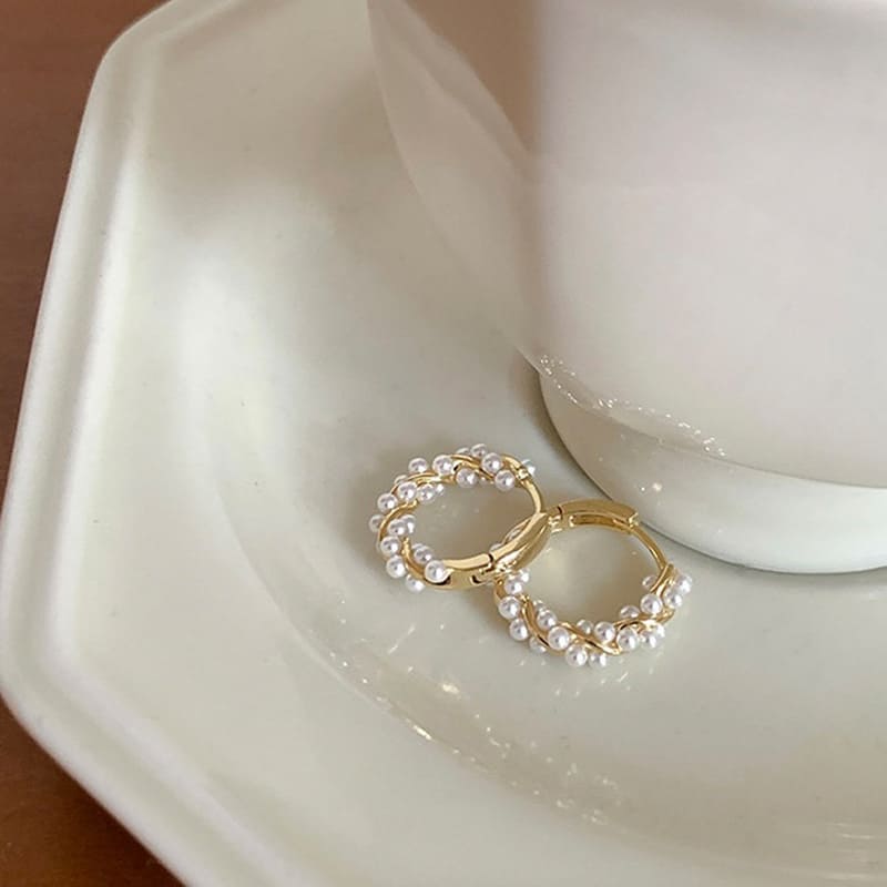 Dainty Vintage Rice Pearl Hoop Earrings for Her