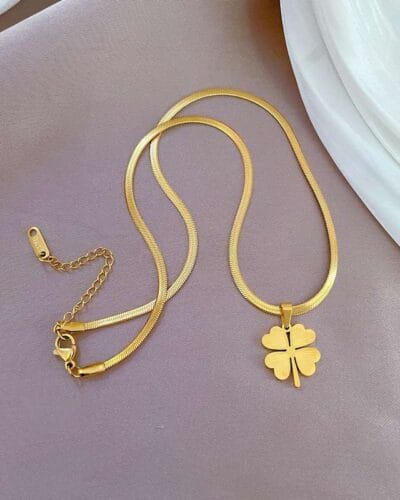 Elegant 4 Leaf Clover Pendant Stainless Steel Snake Chain 8