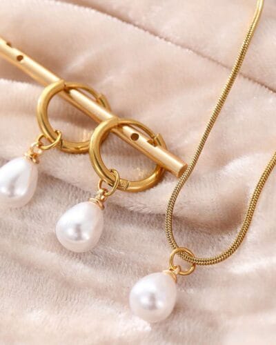 Elegant Pearl Stainless Steel Earrings and Necklace Set 3