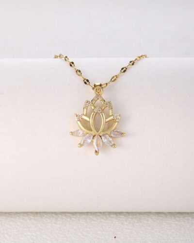 Alternativní pohled na Elegant Zircon Stainless Steel Lotus Pendant Necklace