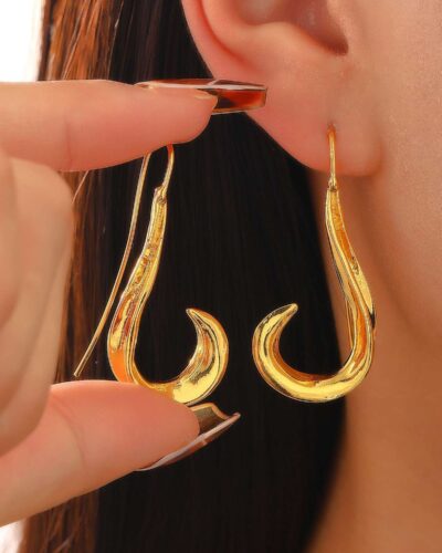 Fashion Alloy Earring with Vintage Style Wholesale