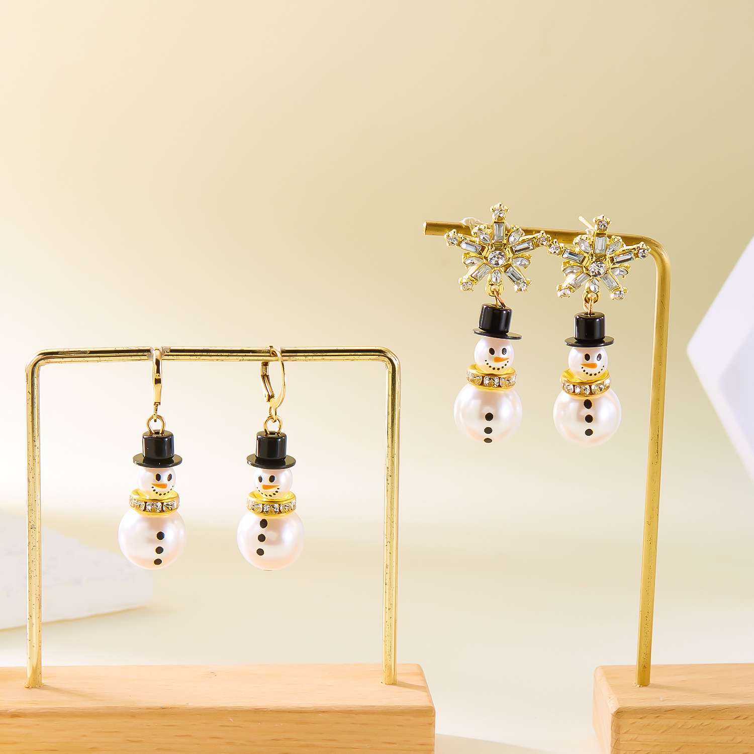 Fashion Christmas Earring with Snowman Design - 画像6