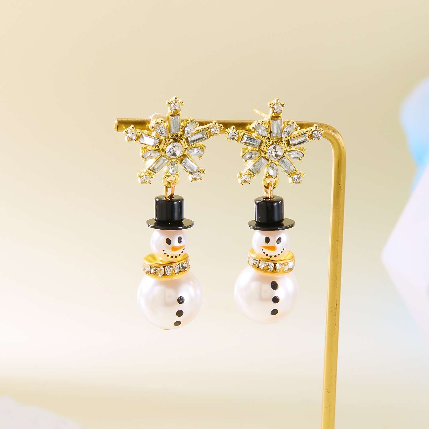 Fashion Christmas Earring with Snowman Design - 画像9