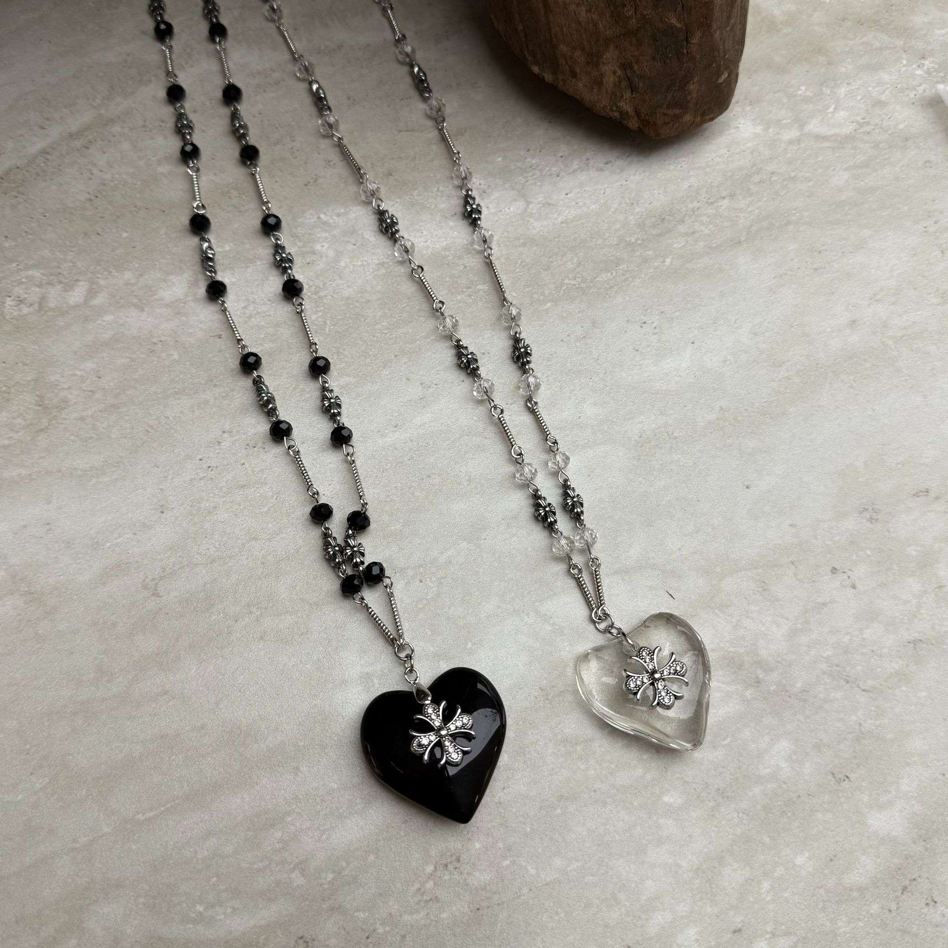 Heart Black Gothic Cross Necklace with Stainless Steel Chain - immagine 6
