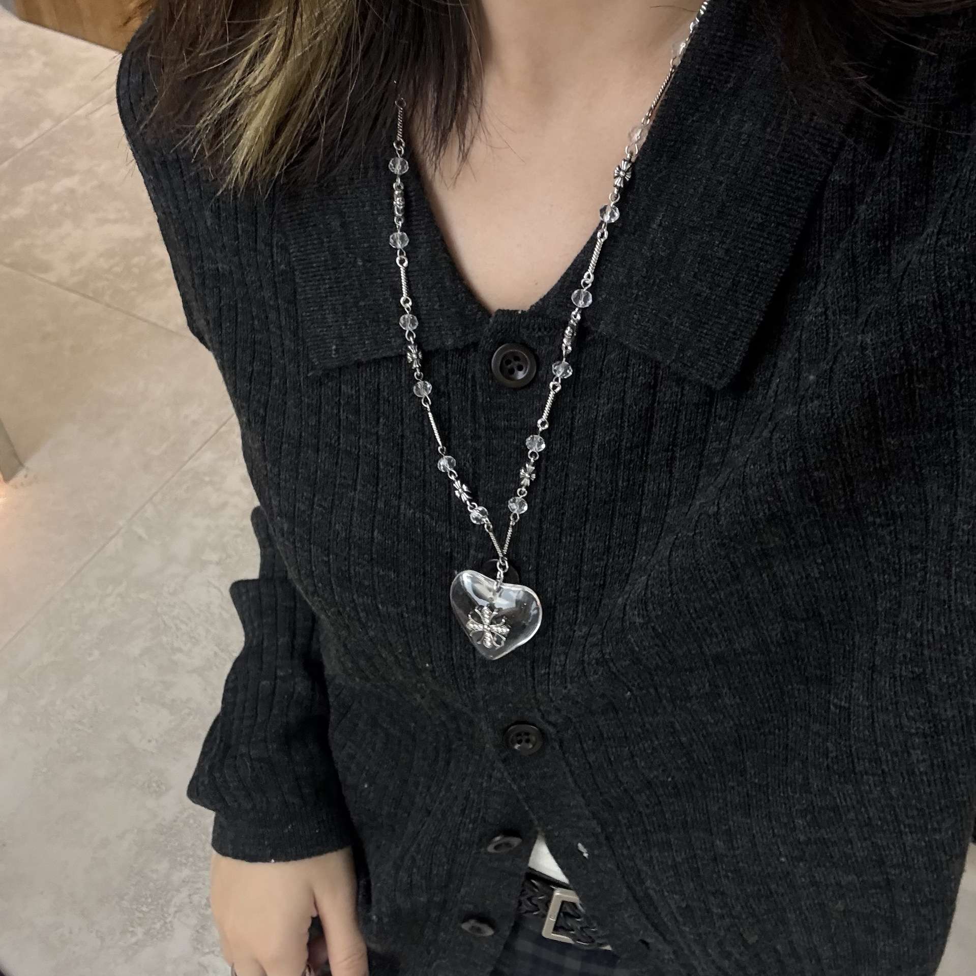 Heart Black Gothic Cross Necklace with Stainless Steel Chain - immagine 4