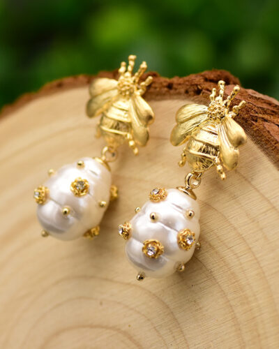 Insect Bee Mother-of-Pearl Earrings Vintage Design