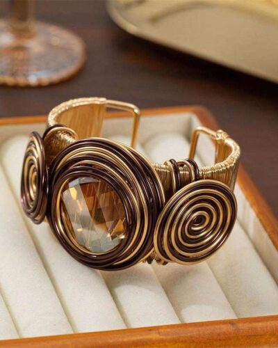 Ladies Fashion Bracelet with Natural Stone Pendant