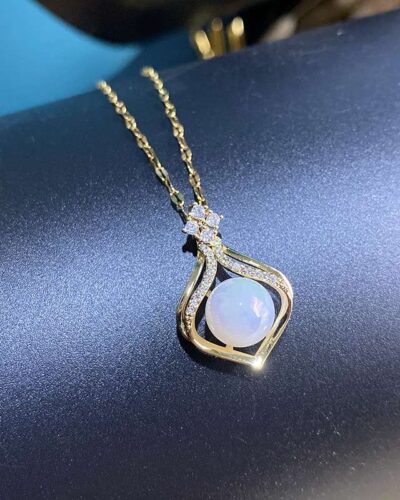 Light Luxury Mermaid Tail Pendant Stainless Steel Lip Chain