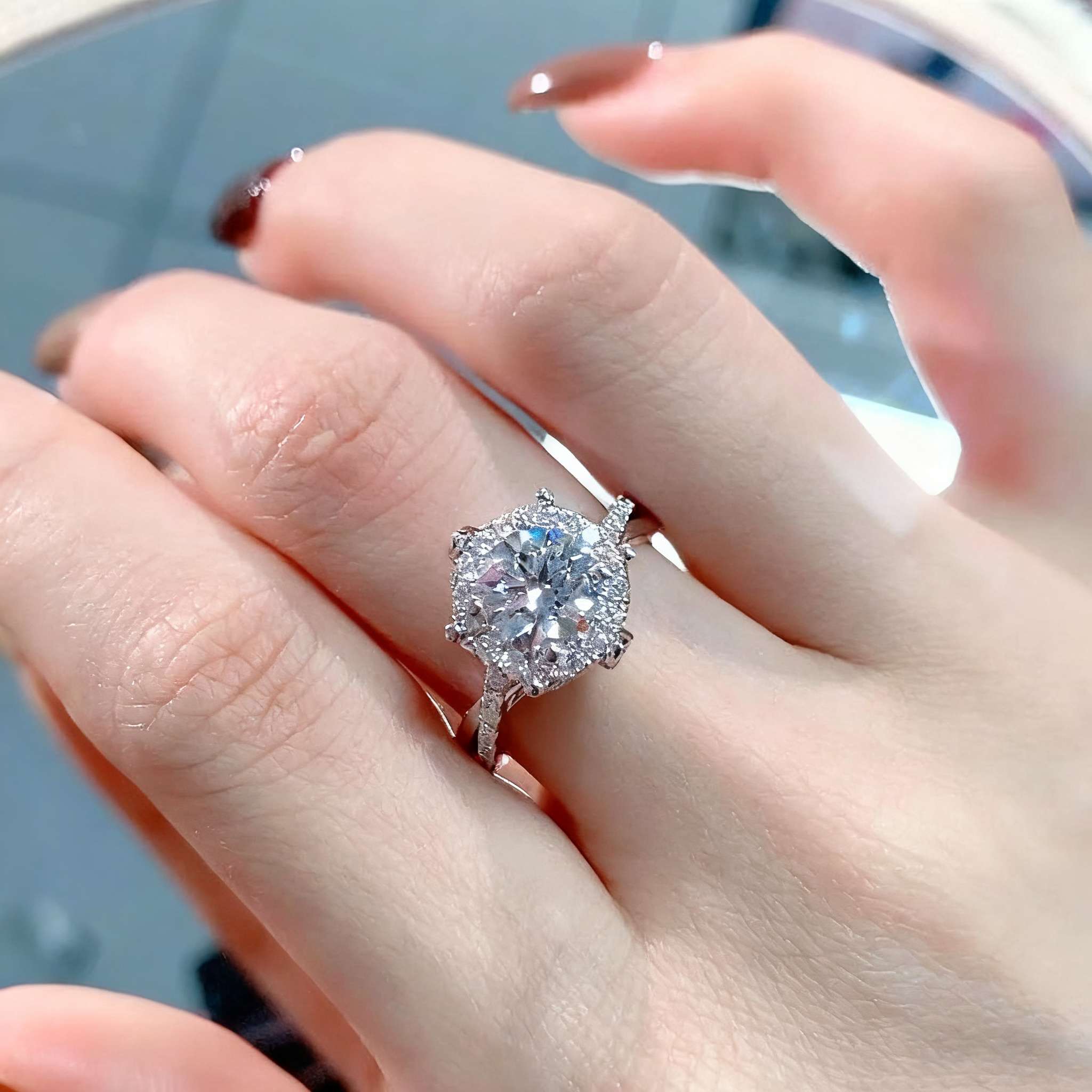 Luxurious Manufactured Diamond Ring with 18K Gold - Görüntü 8