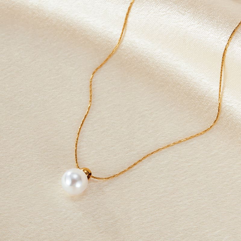 Minimalist Single Pearl Drop Necklace for Daily Wear