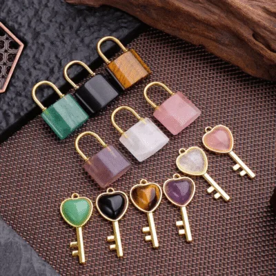 Natural Crystal Couple Pendants Wholesale Lock Key Set 2
