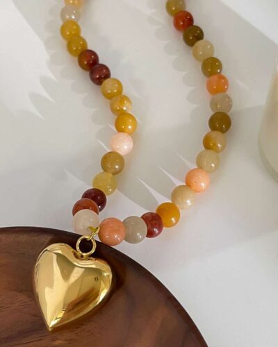 Alternativní pohled na Natural Stone Beaded Necklace with Heart Pendant for Women