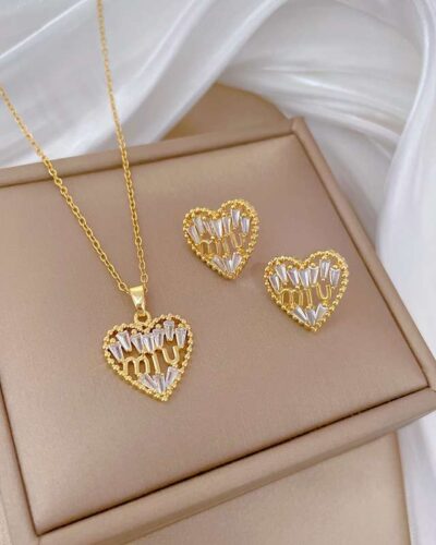 Necklace and Earring Set with Zircon Pendant