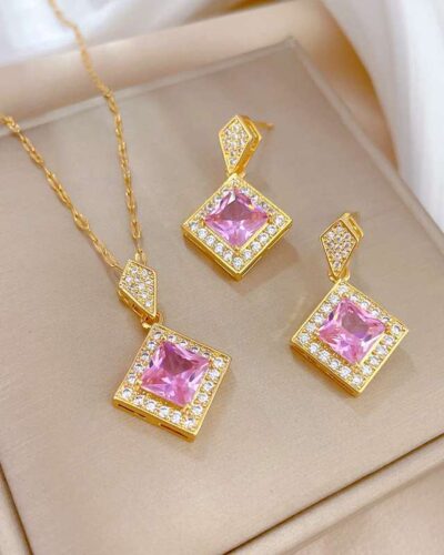 Necklace and Earring Set with Zircon Pendant