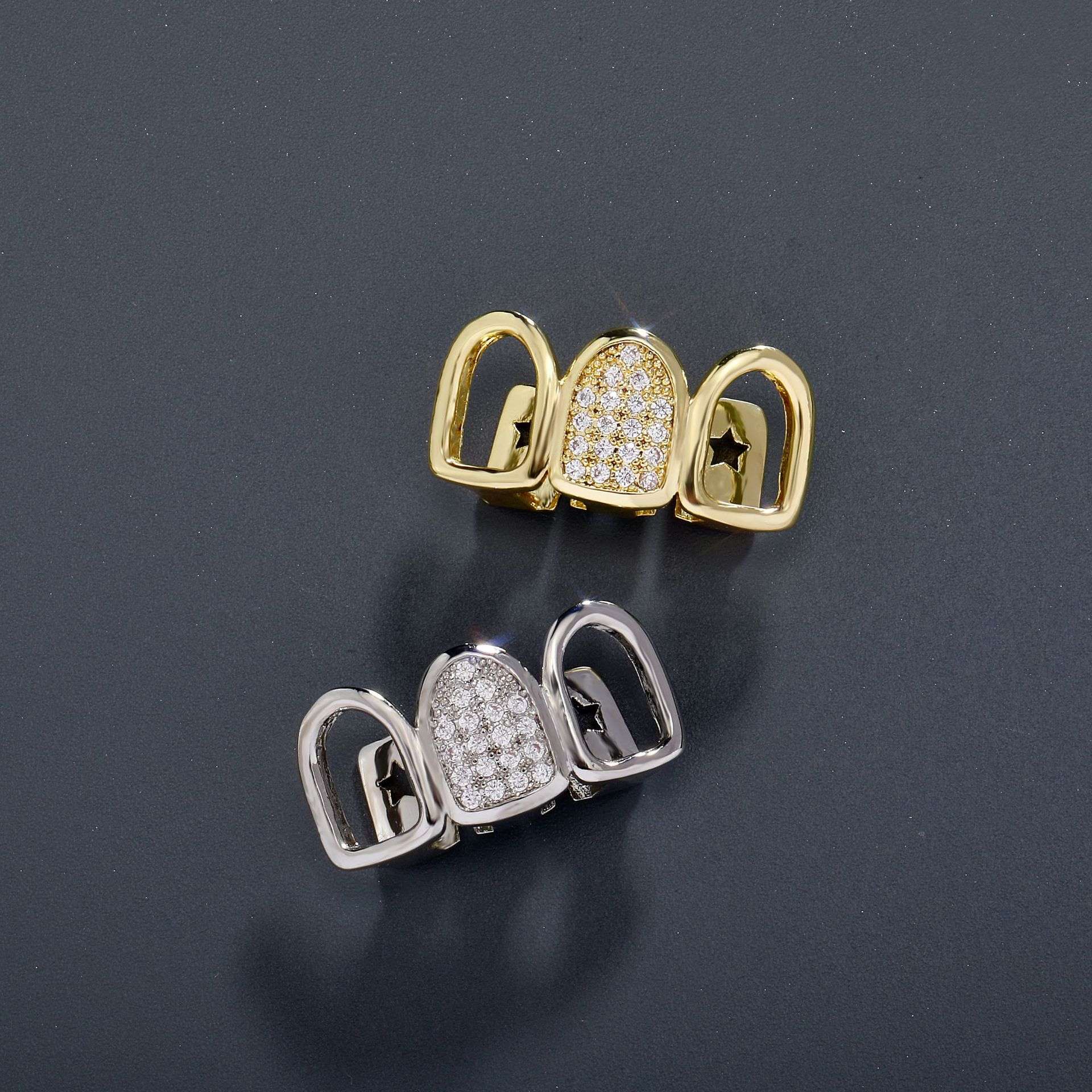 Openwork Gold-Plated Three Tooth Grillzs