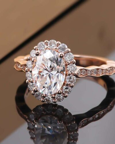 Oval Moissanite Gold Ring with 18K Gold