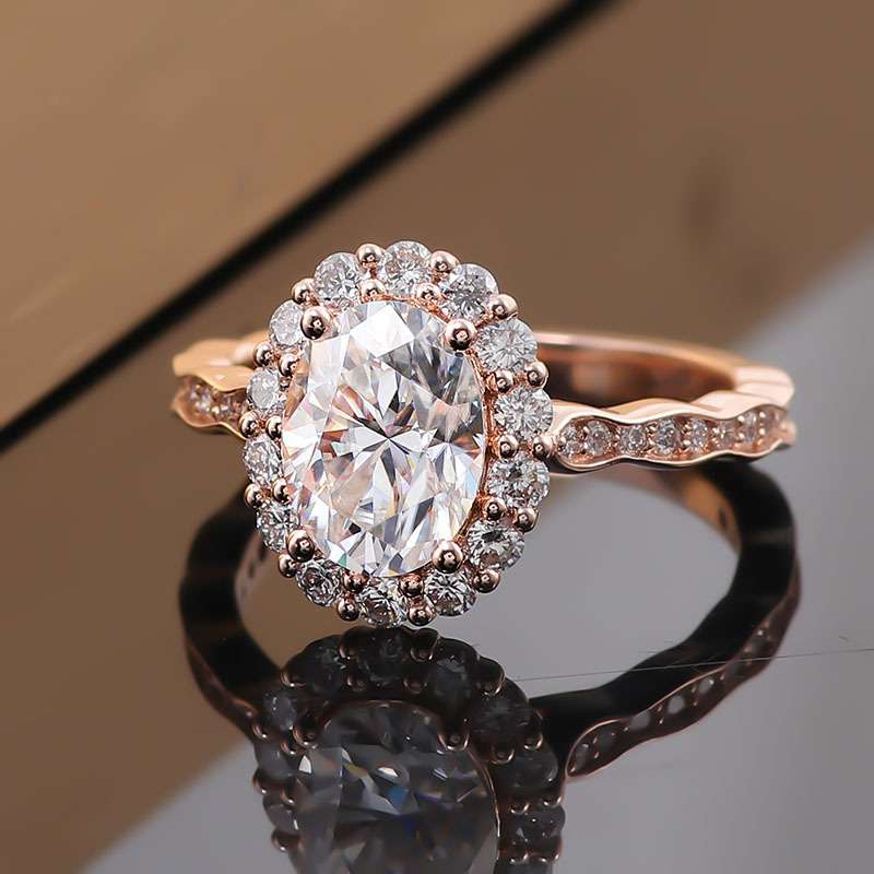 Oval Moissanite Gold Ring with 18K Gold