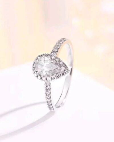 Pear Cut 1 Carat Lab Grown Diamond Ring for Her