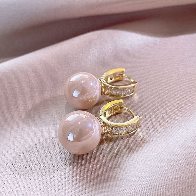Romantic Round Pink Pearl Set in Stud Earrings Hoops