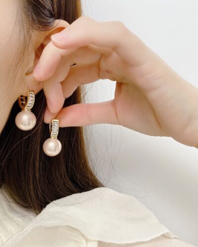 Romantic Round Pink Pearl Set in Stud Earrings Hoops
