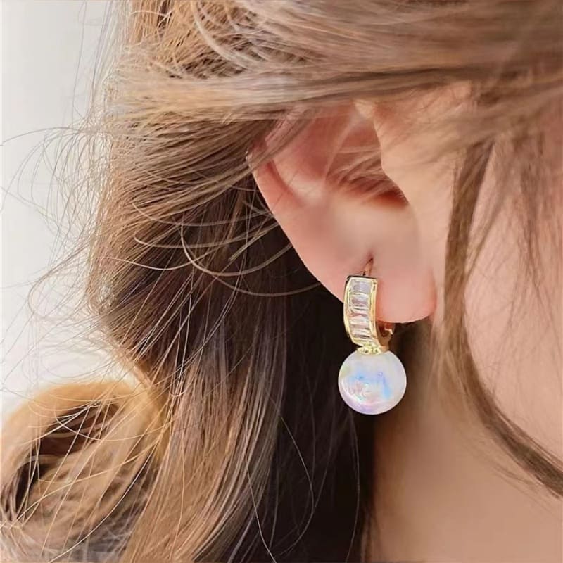 Romantic Round Pink Pearl Set in Stud Earrings Hoops