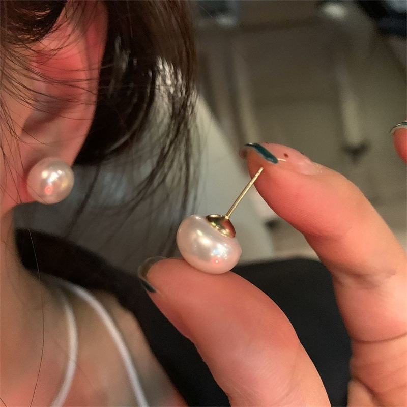 S925 10MM Simple Oblate Pearl Studs High Glossy