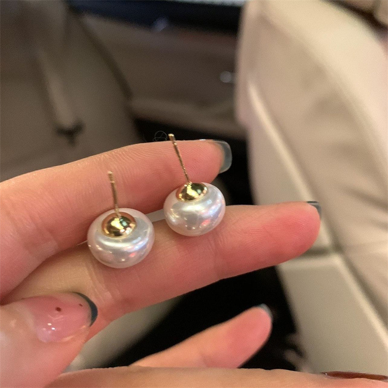S925 10MM Simple Oblate Pearl Studs High Glossy