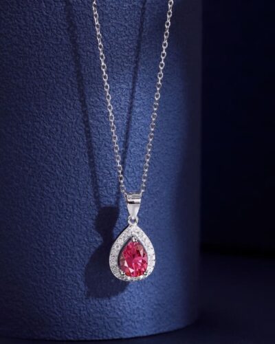 S925 Silver Antique Pear Shaped Diamond Pendant Necklace