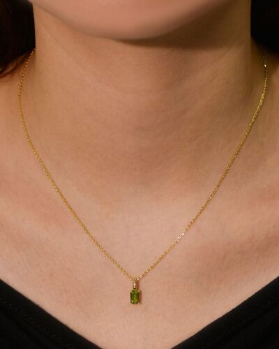 S925 Silver Minimalist Baguette Peridot August Birthstone Necklace