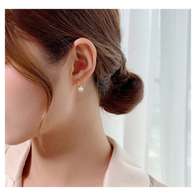 Simple Gold Freshwater Everyday Pearl Earrings Hooks