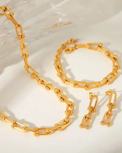 Alternative view of Simple U-Shaped Horseshoe Clasp Stainless Steel Womens Chain