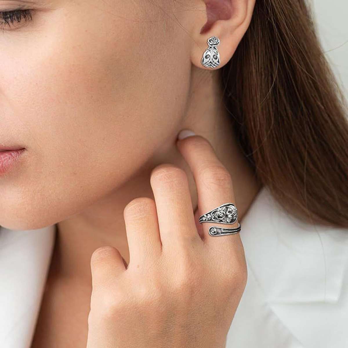 Skull Fashion Ring with Vintage Design Wholesale - Image 3