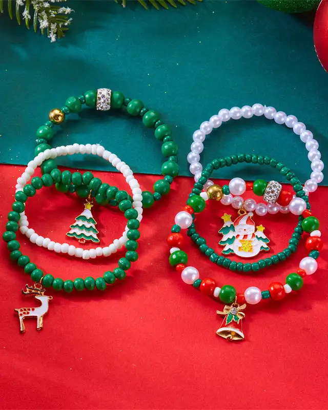 Sweet Clay Crystal Christmas Beaded Bracelets for Women - Image 4