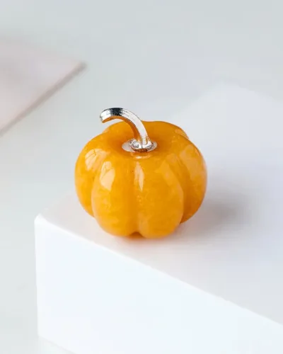 Minimalist Pumpkin-Shaped Stone Carvings Home Decor