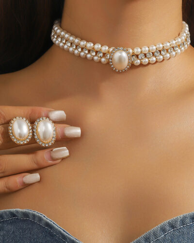 Twisted Gold Pearl Choker 3