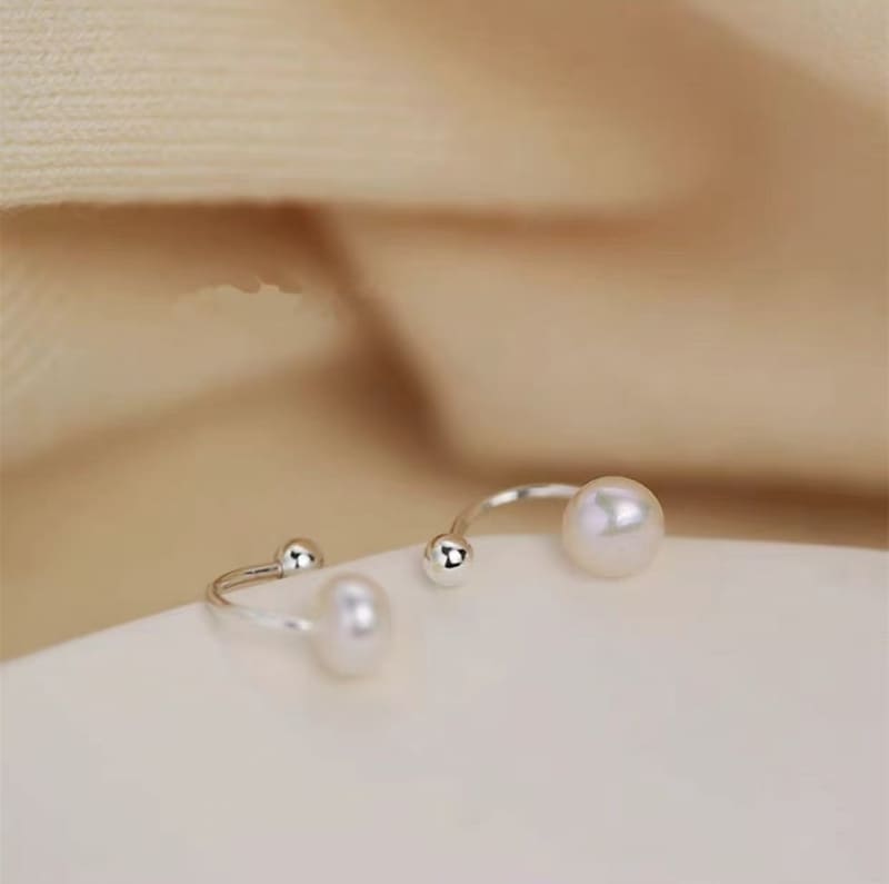 U-Shaped Helix Freshwater Pearl Piercing Stud Earrings