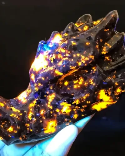 Unique Dragon Head Yooperlite Flame Stone Carvings Crystal