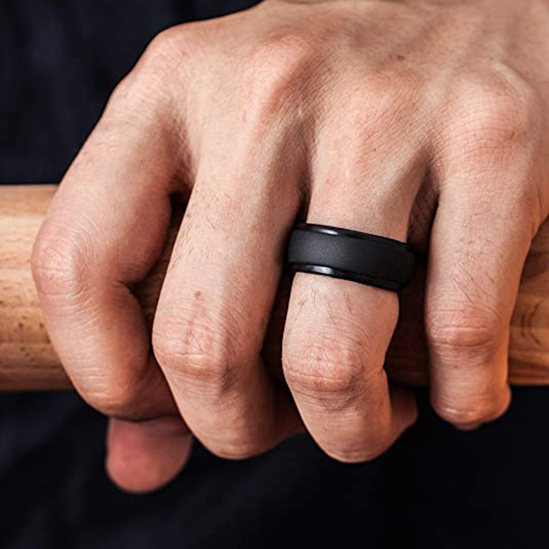 Versatile Minimalist Men's Black Stainless Steel Ring