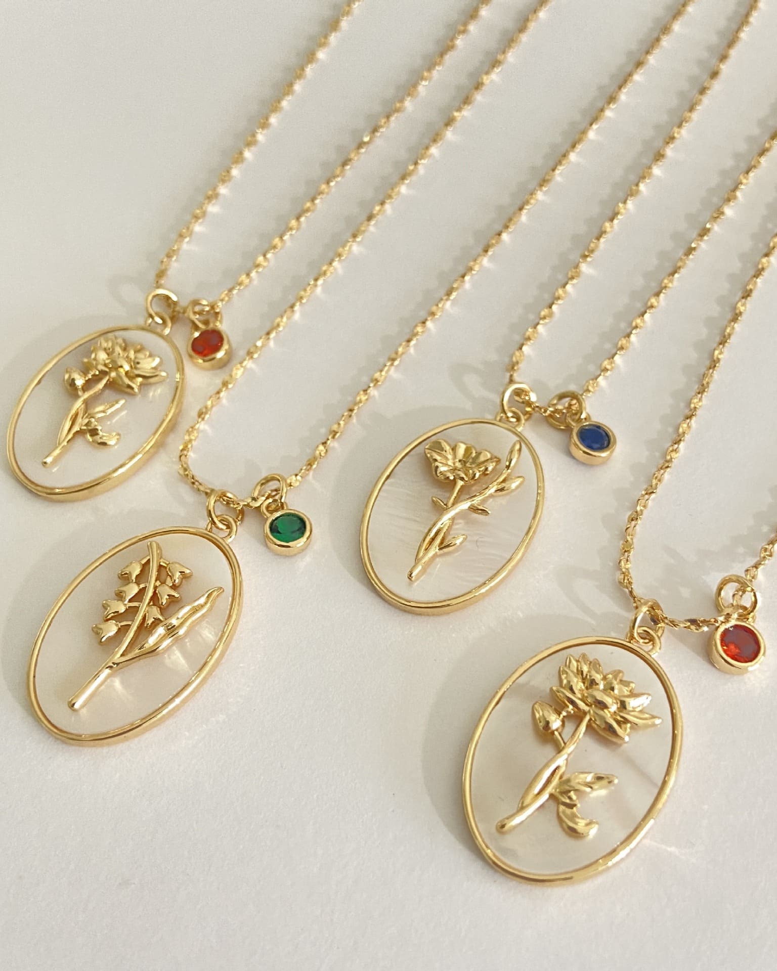 Vintage Oval Mother of Pearl Birth Month Flower Necklace